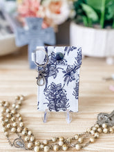 Load image into Gallery viewer, Rosary Pouch, Grevillea Design
