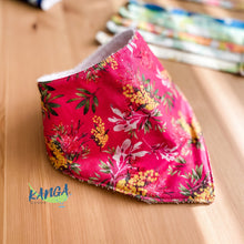 Load image into Gallery viewer, Cute Wild Bouquet Australian bandana dribble bib &amp; dummy pacifier clip, Adjustable, Pink, Baby shower gift
