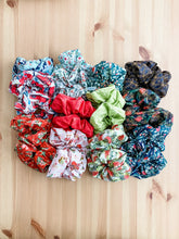Load image into Gallery viewer, Christmas | Large Scrunchies, Cotton Australiana Scrunchie, Schrunchy with Bow, Gifts for Her, Stocking Stuffer, Christmas Gift
