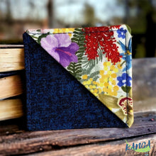 Load image into Gallery viewer, Corner Bookmark, Aussie Florals
