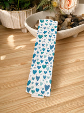 Load image into Gallery viewer, A4 &amp; A5 Pen Holder Bookmark  White with Blue Hearts
