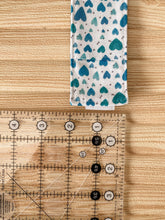 Load image into Gallery viewer, A4 &amp; A5 Pen Holder Bookmark  White with Blue Hearts
